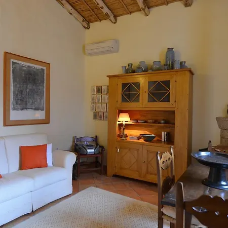 Semesterbostad Casa Eleonora San Pantaleo